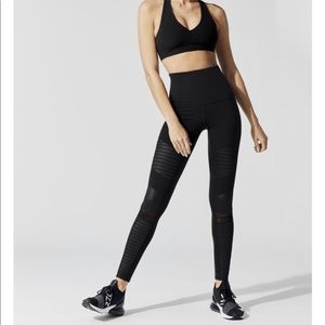 NWT Alo Yoga High-Waist Moro Legging PRICED TO SELL